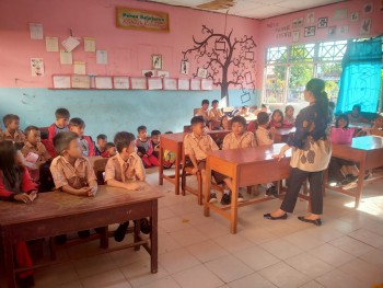Kegiatan Jumat Religi 